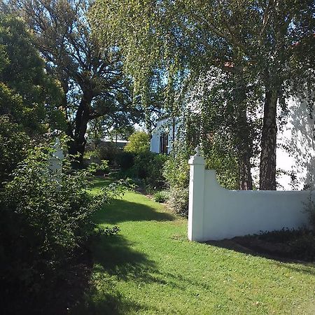 Toad Hall Guest House Wakkerstroom Bagian luar foto