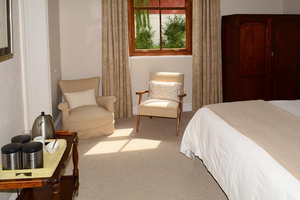 Toad Hall Guest House Wakkerstroom Bagian luar foto