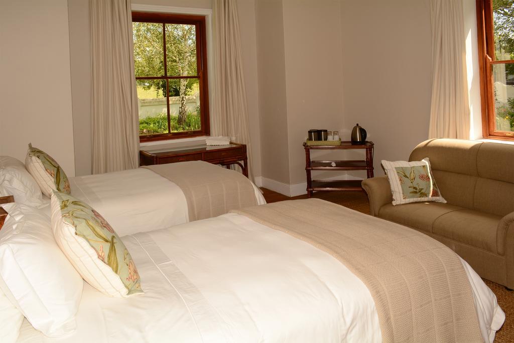 Toad Hall Guest House Wakkerstroom Bagian luar foto
