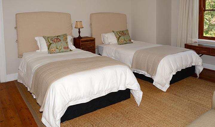 Toad Hall Guest House Wakkerstroom Bagian luar foto